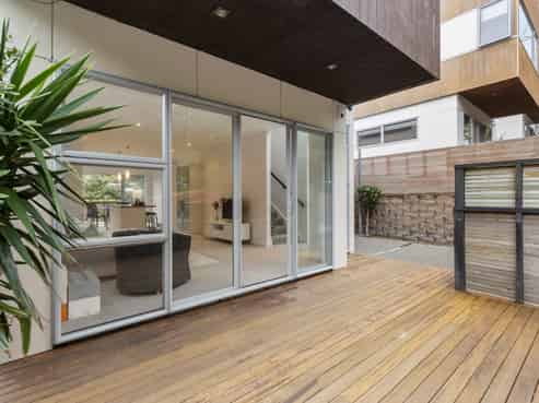 39 Tiketike Way, Brooklyn