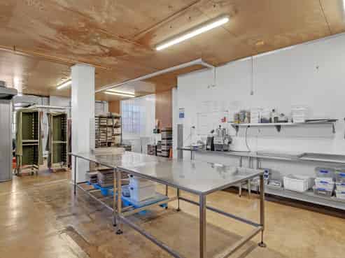 Genuine sale opportunity - 6.6% investment