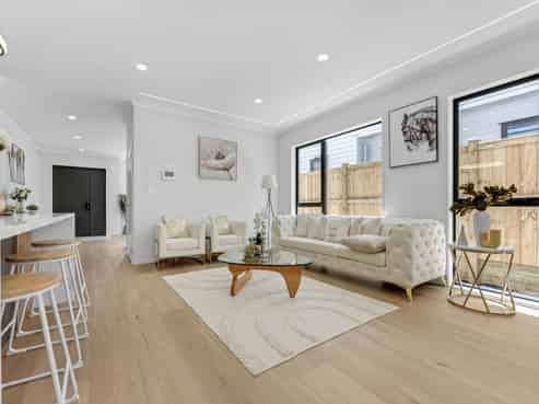 122 McQuoids Road, Flat Bush
