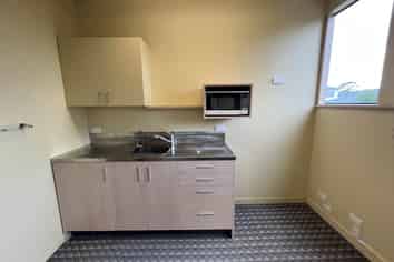 AFFORDABLE HIGHLAND PARK OFFICE
