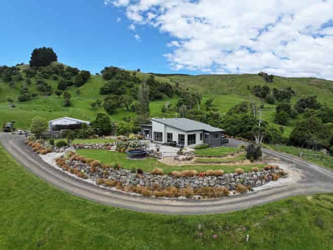 61 Whites Road, Waikouaiti