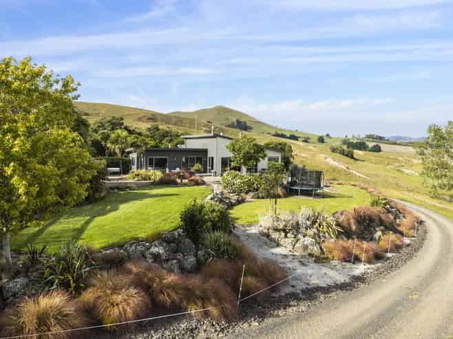 61 Whites Road, Waikouaiti