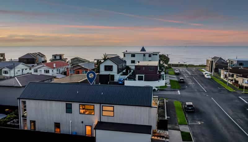 10 Eliot Street, New Plymouth