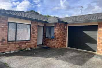 22B Carrick Glen Avenue, Flat Bush