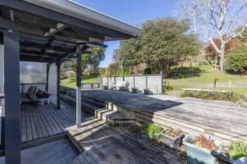 164 Rotohiwi Road, Flemington