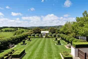 Auckland - Address withheld