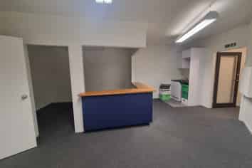 Office, Warehouse & Storage - Close to the City