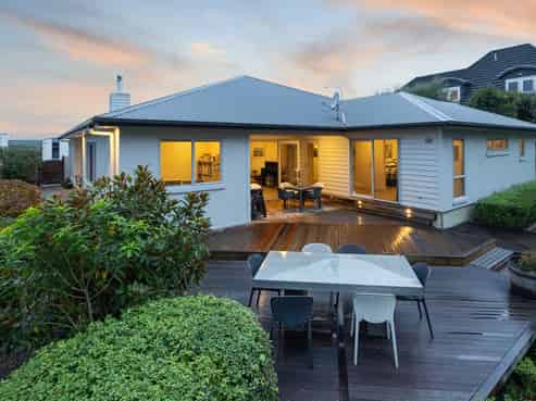 100 Ruapehu Drive, Fitzherbert