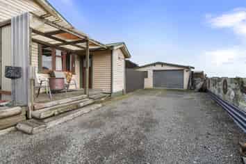 1103 State Highway 1, Himatangi