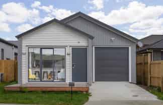 4 Rongomai Street, Helensville