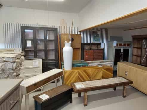 Phillipstown Warehouse with Showroom