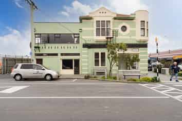 Motivated vendor, multi use investment, tenanted.