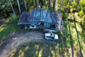 1833 Takaka-Collingwood Highway, Parapara
