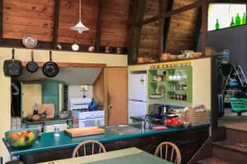 1833 Takaka-Collingwood Highway, Parapara