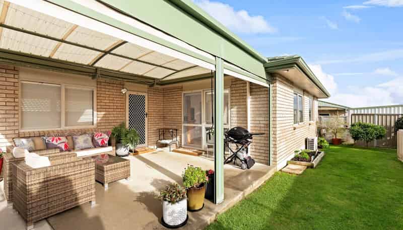 16/8 Village Place, Tuakau