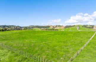 121 Meikle Road, Tomarata