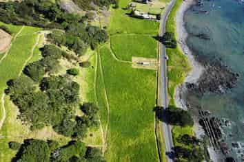 Block 10 Matapapa, State Highway 35, Waihau Bay