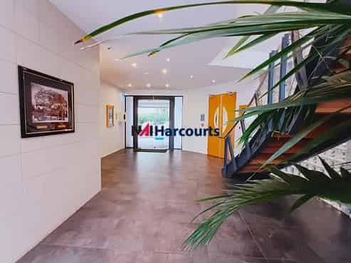 Office Space in Prestigious Takapuna Building