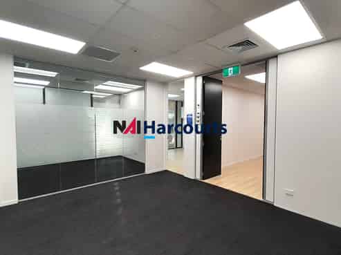 Office Space in Prestigious Takapuna Building