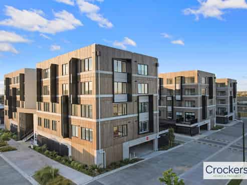402/3 Rauemi Way, Te Atatu South
