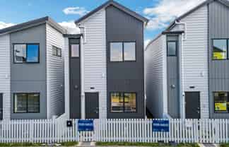 16 Tukauri Place, Papakura