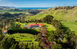  'Cape South' - 55 Waipuka Road, Waimarama