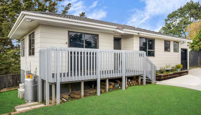 2/33 Seaward Place, Wattle Downs