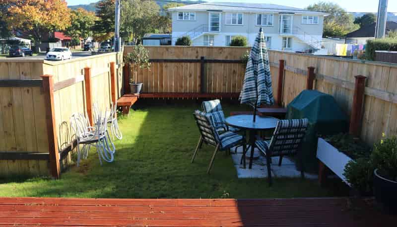 24 Palmer Crescent, Silverstream
