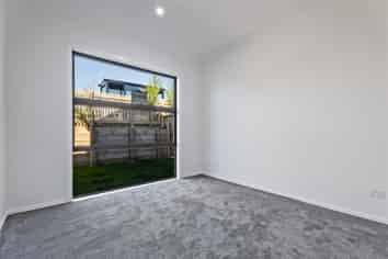  2/18 Church Road, Pukete