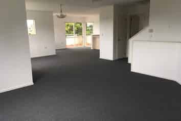 8 Alice Place, Hillcrest