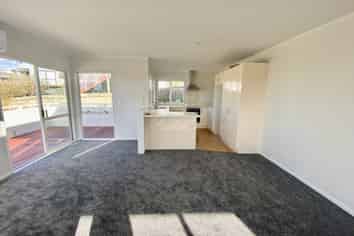 8 Alice Place, Hillcrest