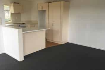 8 Alice Place, Hillcrest