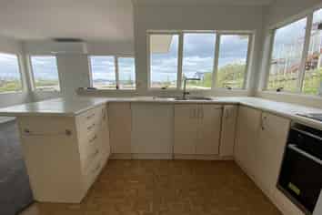 8 Alice Place, Hillcrest