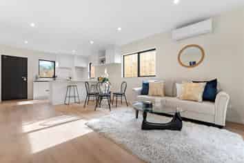 4-6/ 10 Orchid Place, Te Atatu South