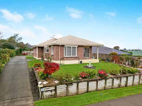 14 Brymer Road, Grandview Heights