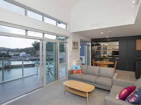 404/4 Reads Quay, Marinaview, Gisborne