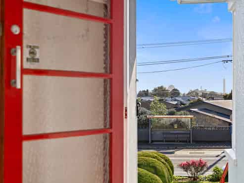 197 Tukapa Street, Westown