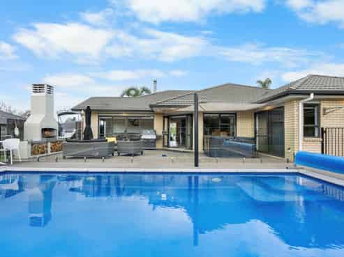 28 Solan Drive, Waimauku