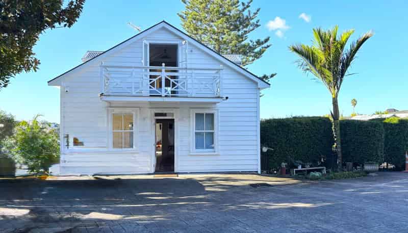 99 Western Springs Road, Morningside