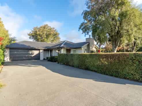 5 Parsonage Road, Woodend