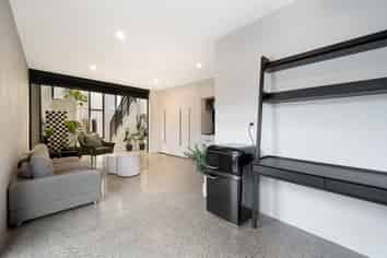 Corner Multi-Use Investment, 8 Carparks!