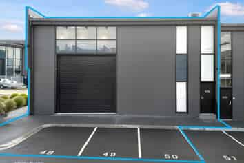 Corner Multi-Use Investment, 8 Carparks!