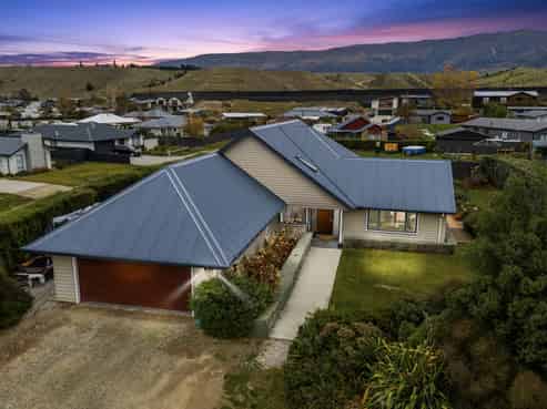 5 Ethereal Crescent, Cromwell