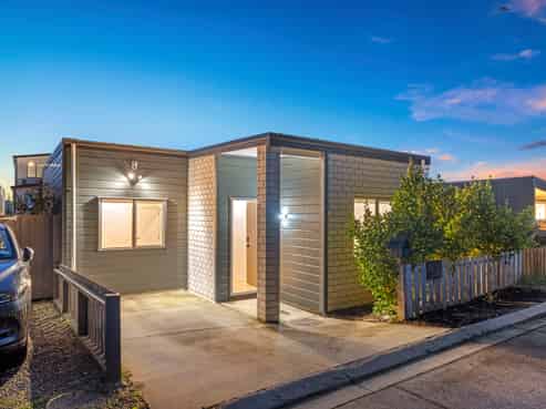 9 Heri Lane, Westgate