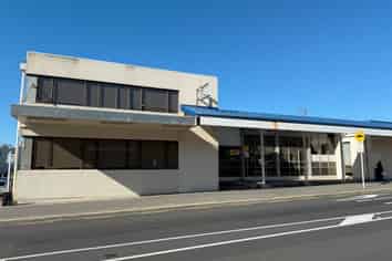 PRIME CORNER SITE IN THE CENTRE OF HENDERSON

