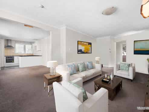 28 Huruhuru Road, Massey