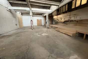 Warehouse Options, Office Options