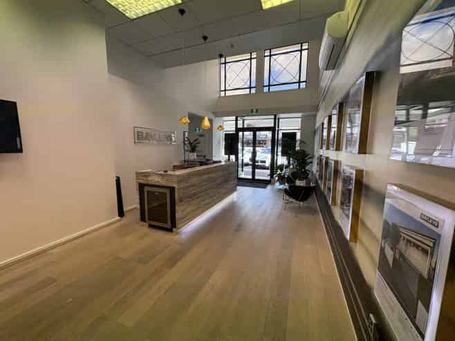 Large three lamps retail space for lease