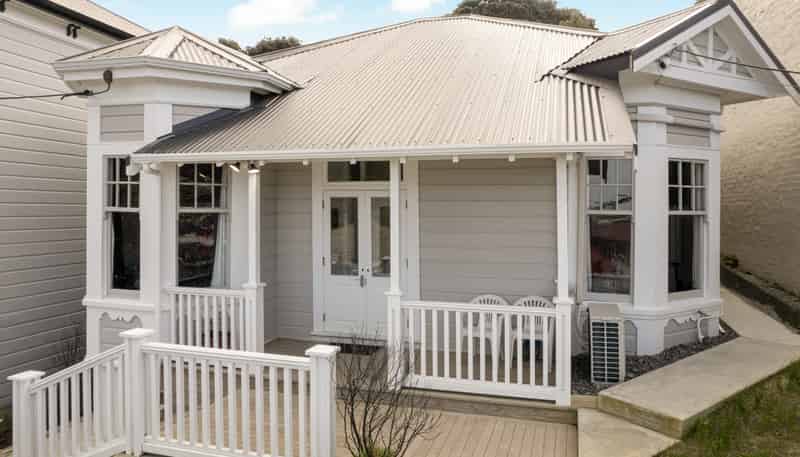 28 Medway Street, Island Bay