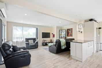 8 Hyperion Drive, Randwick Park